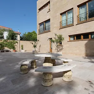 Villablino Arturo Soria Apartamento Madrid